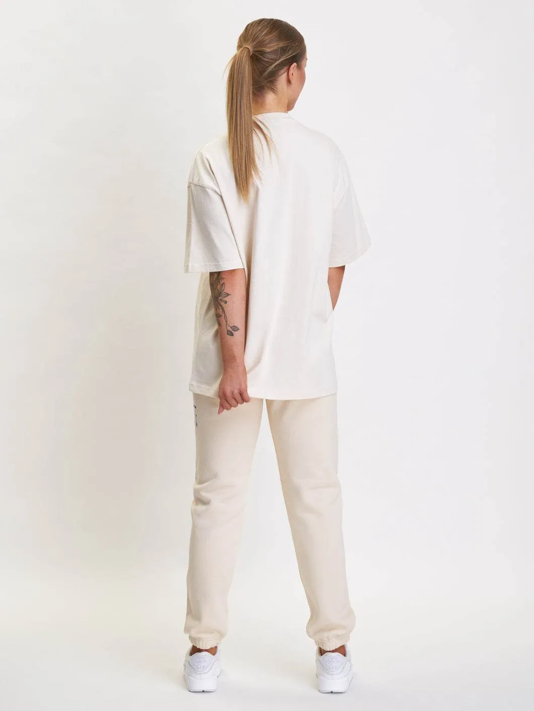 Babystaff College Oversize T-Shirt Cream