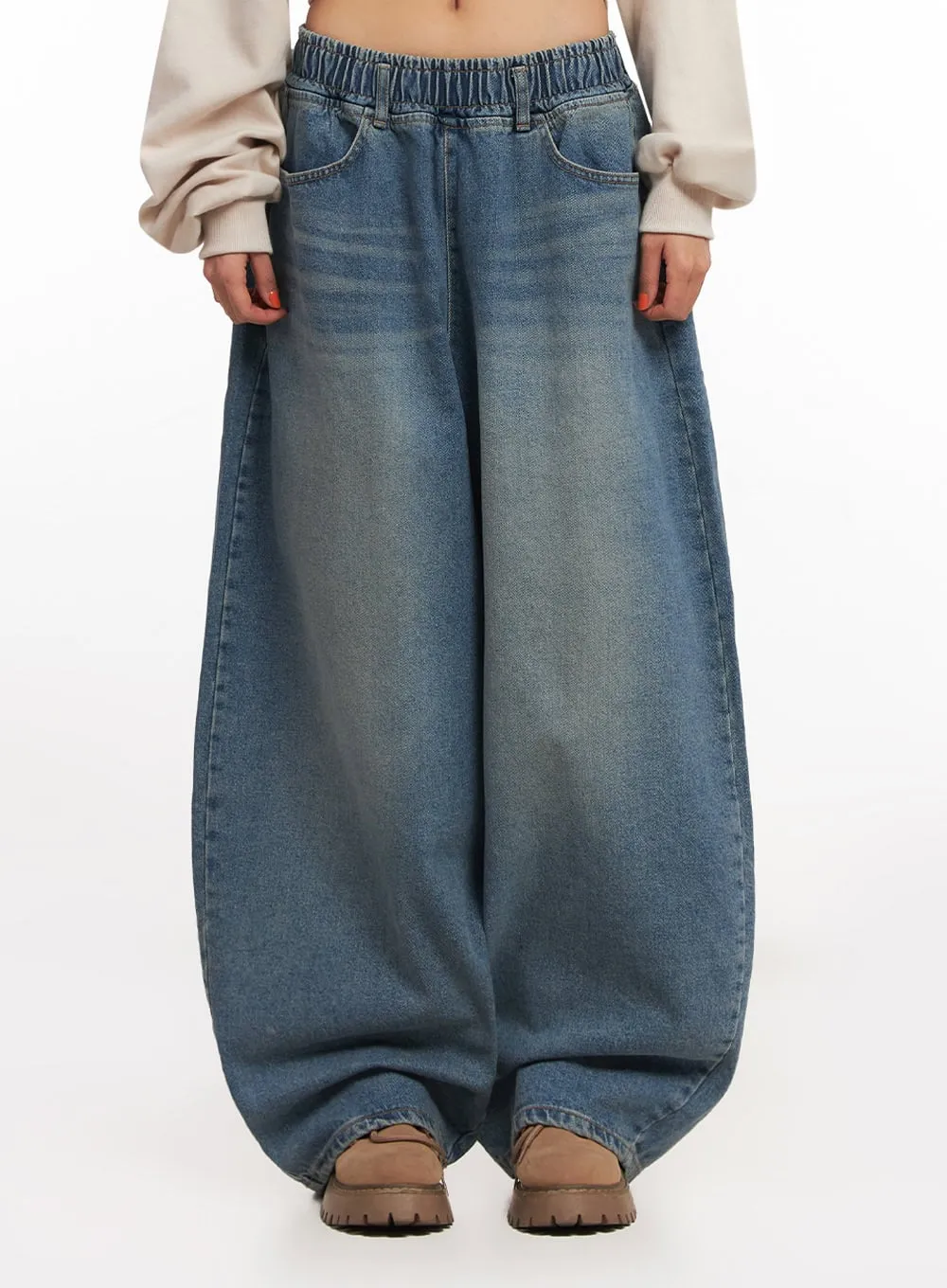 Janet Wide-Fit Baggy Jeans IA507